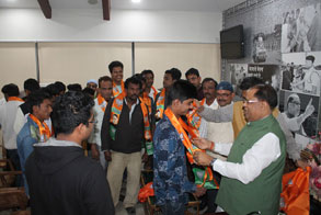 BJP SADASYTA AND HAJ YATRA FORM VITRAN