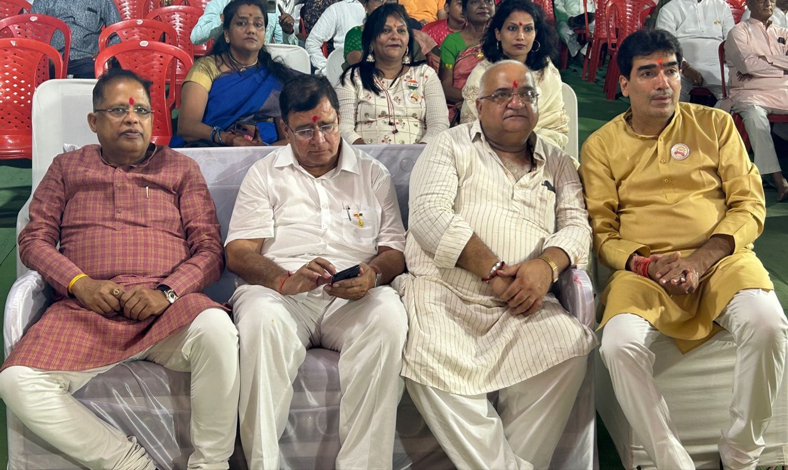 स्वतंत्रता दिवस के उपलक्ष्य में कन्फेडरेशन ऑफ इंडिया ट्रेडर्स बिलासपुर द्वारा आयोजित देशभक्ति कार्यक