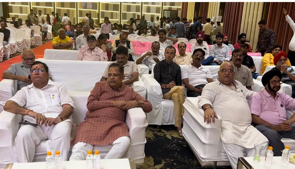 स्वतंत्रता दिवस के पावन अवसर पर यश पैलेस में आयोजित कार्यक्रम में शामिल हुआ।